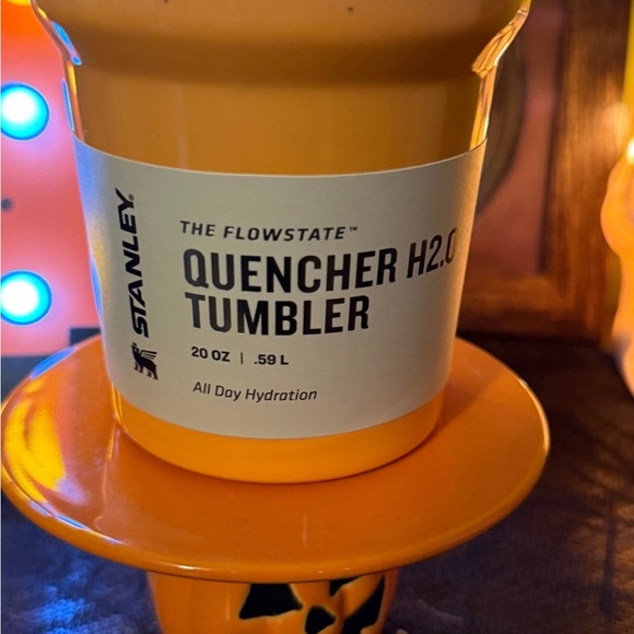 Stanley Orange Spell Cast Limited Edition Halloween Quencher H2.0 Tumbler - Picture 2 of 3